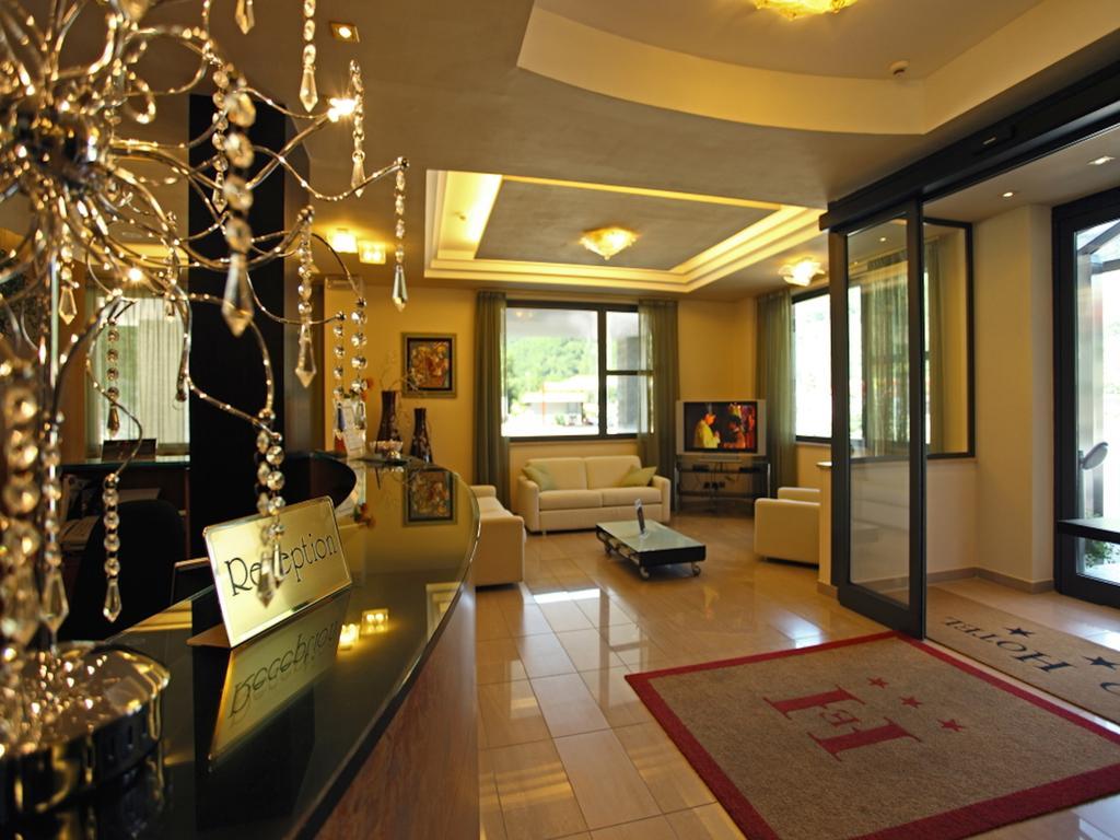 Euro Hotel Pieve Santo Stefano Bagian luar foto