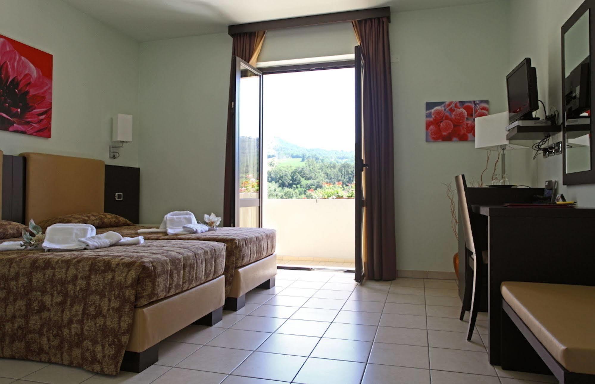 Euro Hotel Pieve Santo Stefano Bagian luar foto