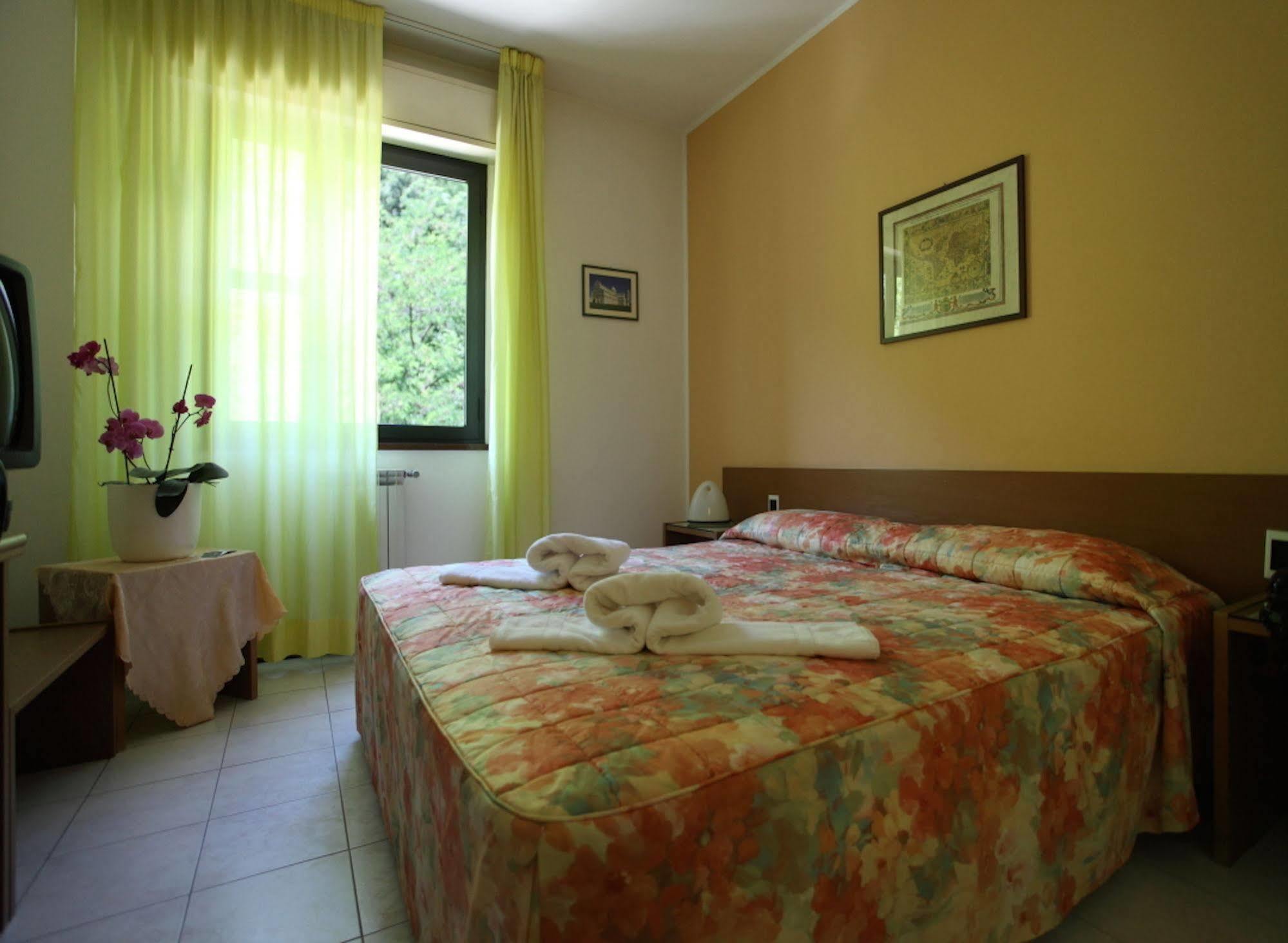 Euro Hotel Pieve Santo Stefano Bagian luar foto
